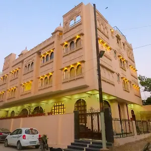 Hotel The Taj Vista -walking Distance To Taj Mahal