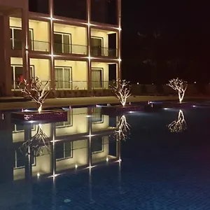 Le Palms & Udaipur
