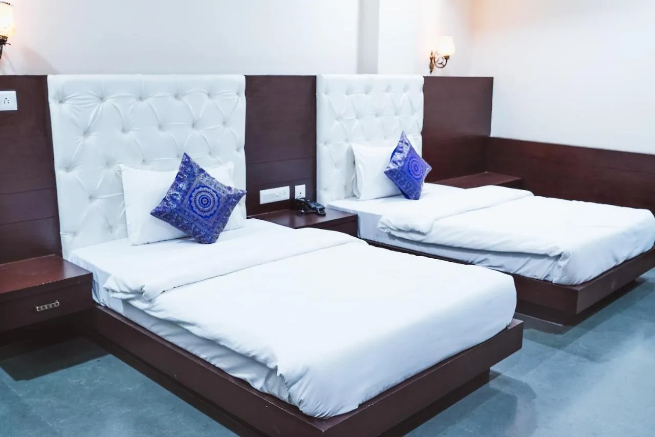 Hide-In Udaipur - A Lake View Boutique Hotel