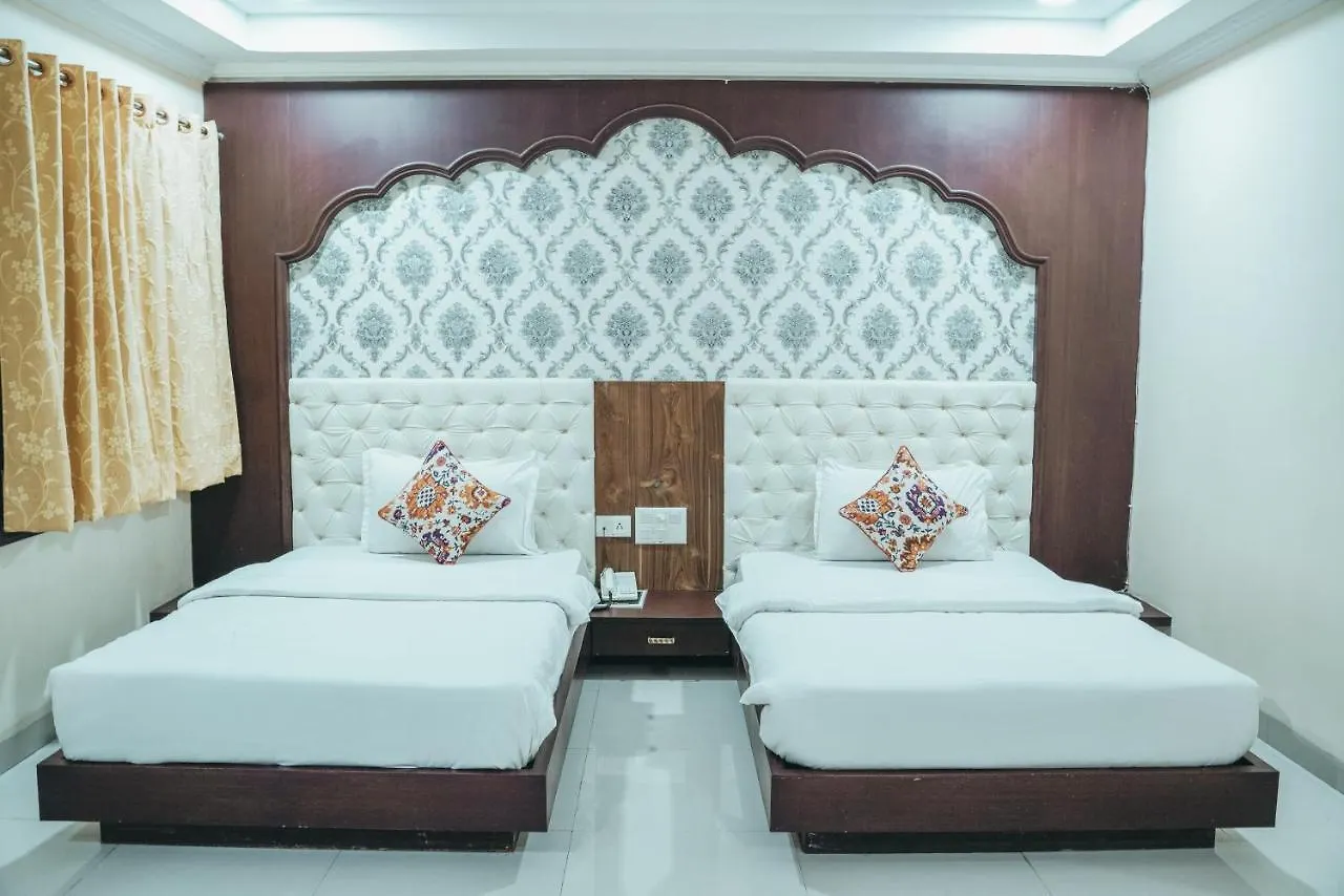 Hide-In Udaipur - A Lake View Boutique Hotel