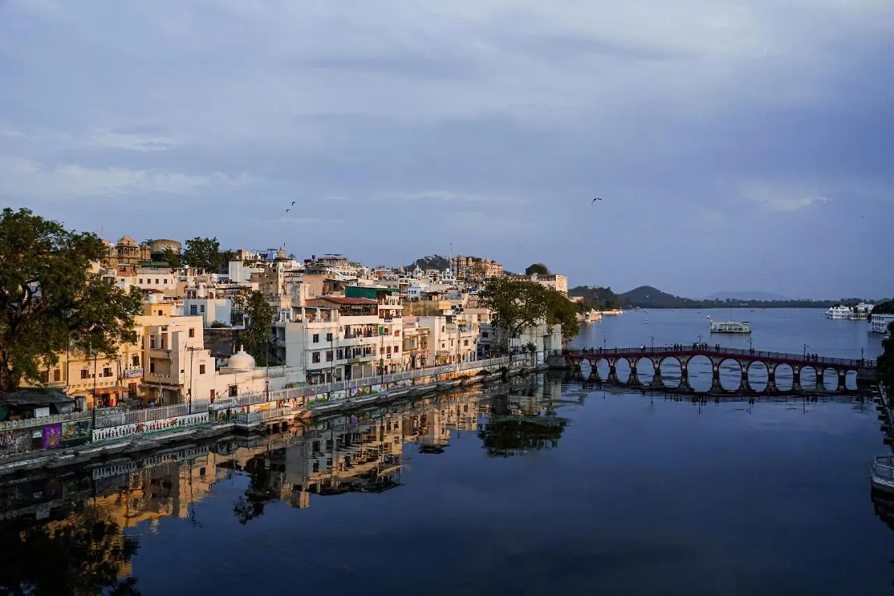 Hide-In Udaipur - A Lake View Boutique Hotel